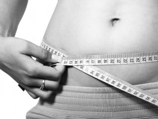 Pevné břicho bez každodenní posilovny a pilulek na pálení tuků? | Klinika Mediestetik
